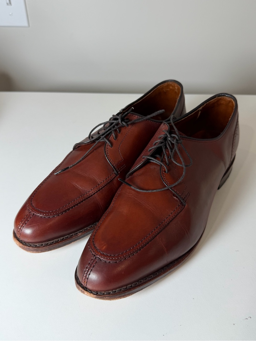 Allen Edmonds LaSalle 9.5 Chestnut Brown Split-Toe Leather Oxfords